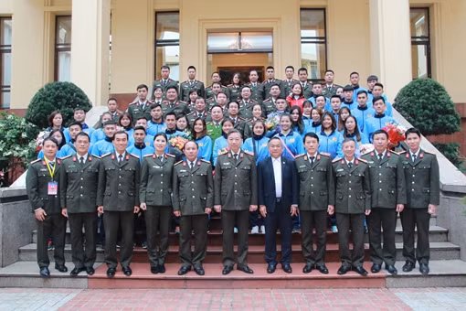 Tuyên dương thành tích của Đoàn vận động viên CAND