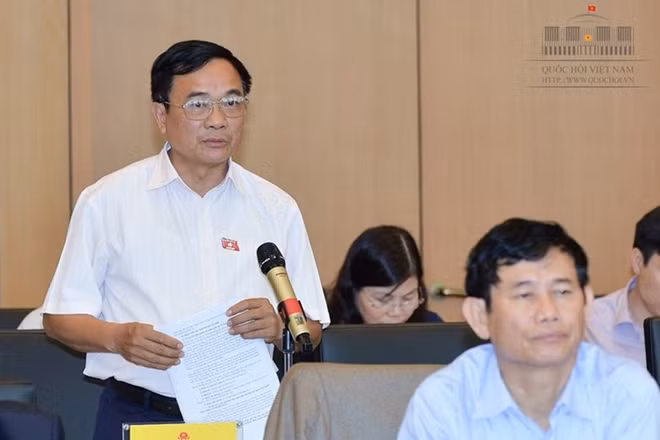 Ông Mai Sỹ Diến