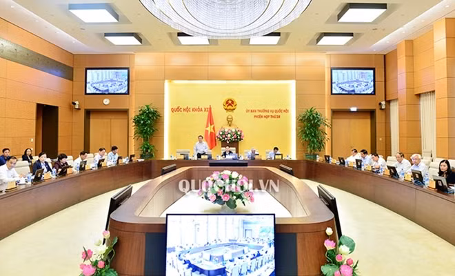Toàn cảnh phiên họp