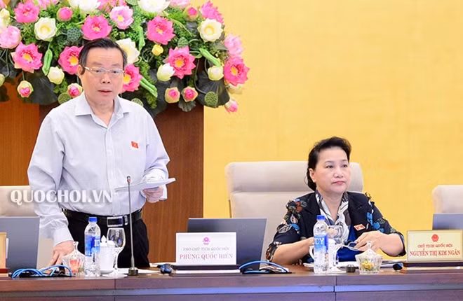 Phó Chủ tịch Quốc hội Phùng Quốc Hiển