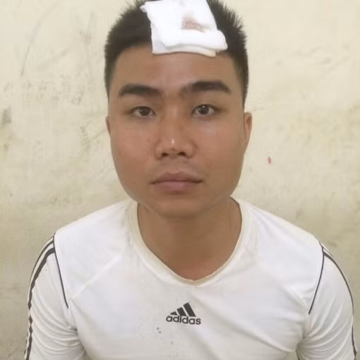 Tạm giữ hình sự nam thanh niên dùng gậy đánh golf hành hung CSGT