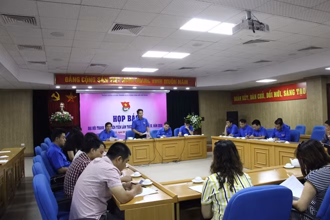 Toàn cảnh buổi họp báo sáng 22-8.
