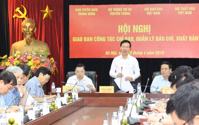 Đồng chí Võ Văn Thưởng chỉ ra một số hạn chế, thiếu sót cần quan tâm