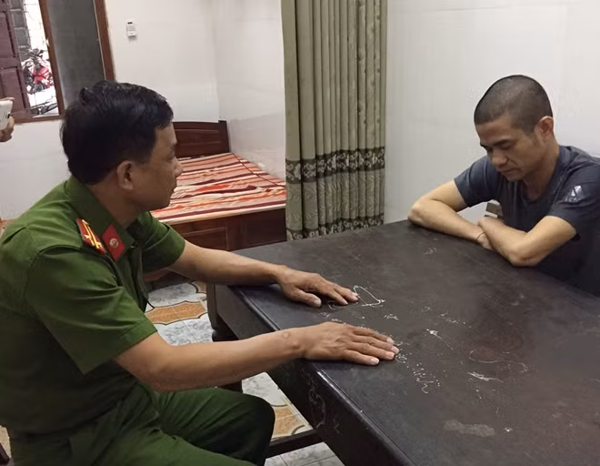 Công an TP.Vinh lấy lời khai Lê Ngọc Sơn
