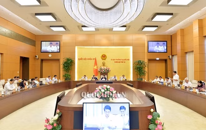 Toàn cảnh phiên họp