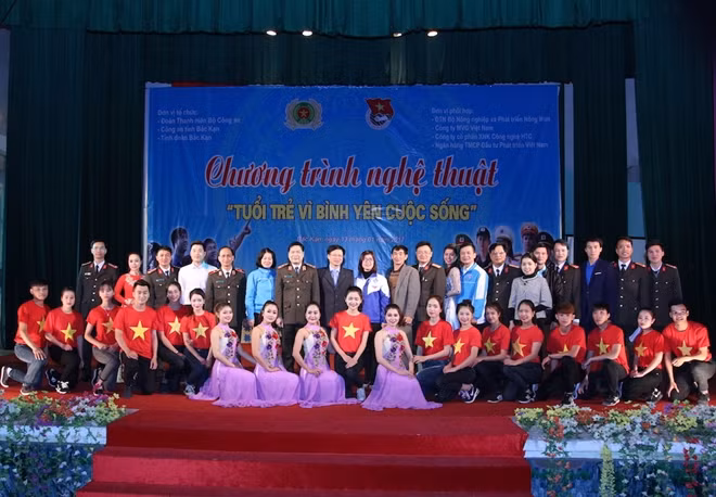 Các đại biểu tại chương trình