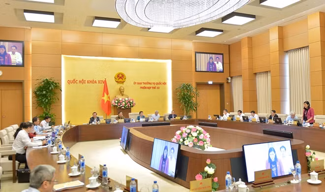 Toàn cảnh phiên họp