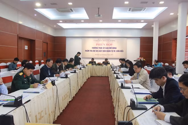 Toàn cảnh phiên họp.