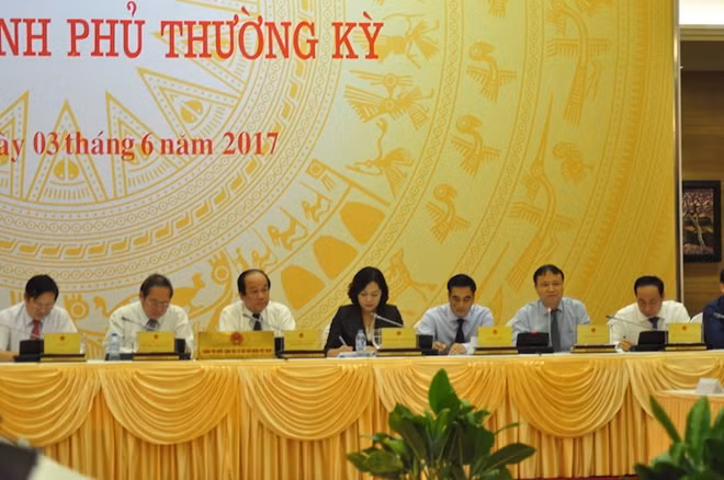 Toàn cảnh buổi họp báo, chiều nay, 3-6