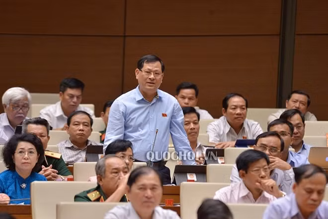ĐBQH Nguyễn Hữu Cầu