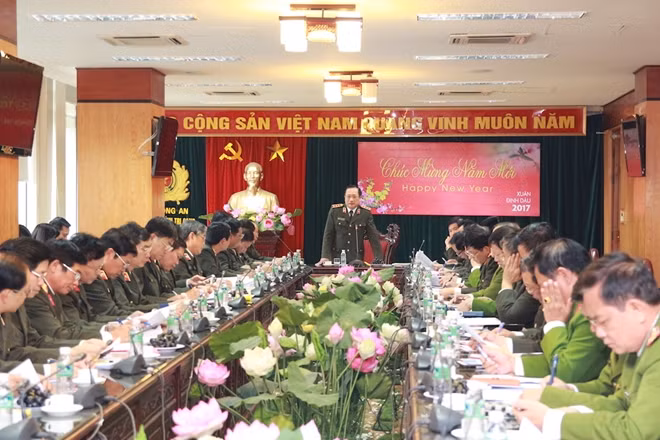 Thứ trưởng Nguyễn Văn Thành chủ trì buổi làm việc