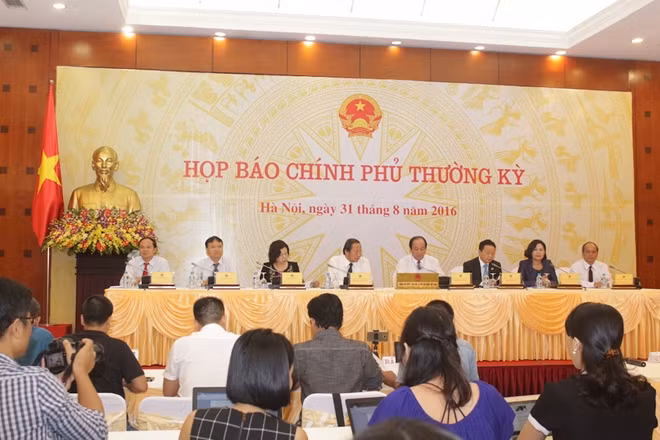 Toàn cảnh buổi họp báo