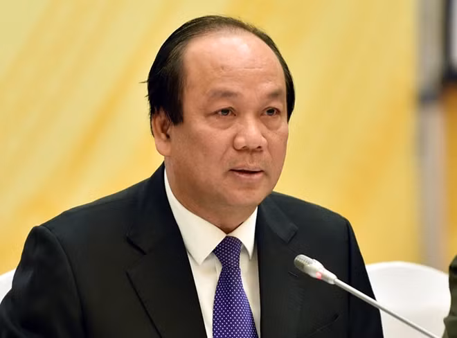 Bộ trưởng Mai Tiến Dũng trả lời câu hỏi của phóng viên báo chí