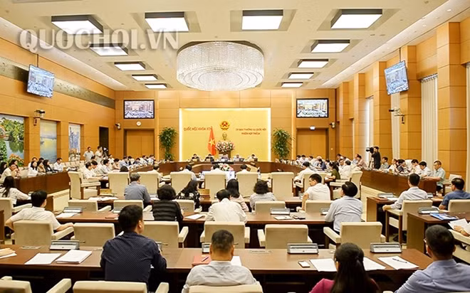 Toàn cảnh phiên họp