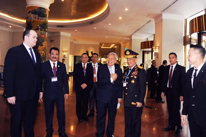 Đông đảo đoàn khách quốc tế tham dự hội nghị lần này
