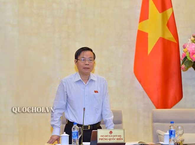 Phó Chủ tịch Quốc hội Phùng Quốc Hiển
