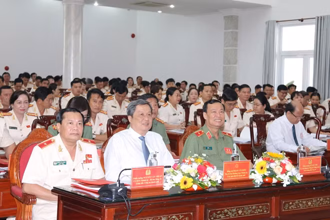 Các đại biểu dự Đại hội.