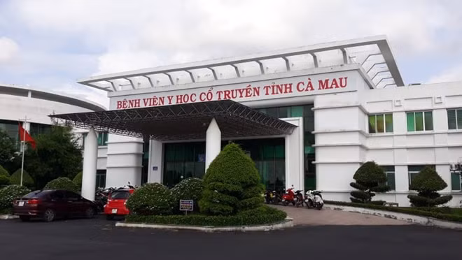BVYHCT tỉnh Cà Mau nơi có 39 thiết bị y tế đắp chiếu 3 năm qua.
