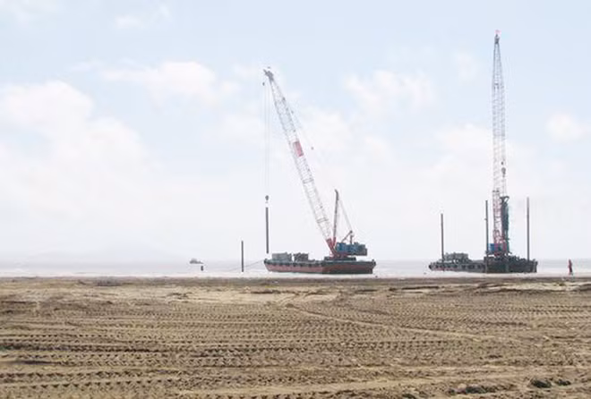 Khu vực xây dựng nhà máy điện gió Khai Long của Công ty Công Lý hiện đang tạm dừng.