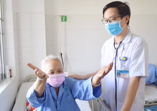 Sức khỏe của cụ Sáu đã hồi phục.