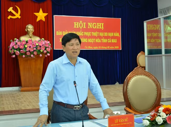 Ông Lê Văn Sử, Phó Chủ tịch UBND tỉnh Cà Mau phát biểu tại hội nghị.