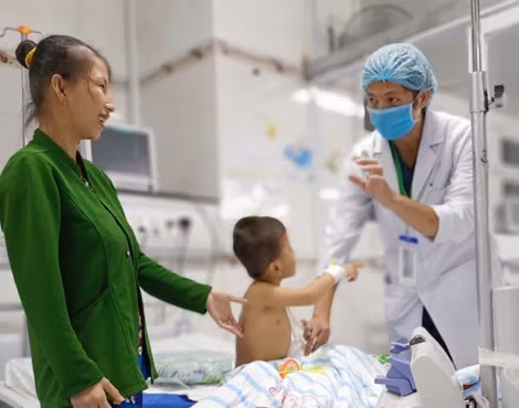 Cứu sống bé trai 4 tuổi nhờ “báo động đỏ” liên viện