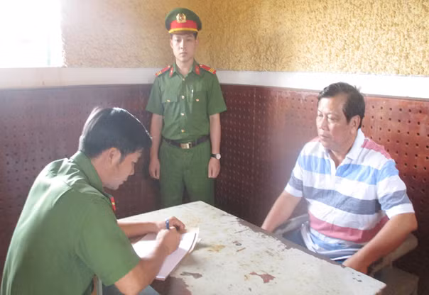 Cơ quan điều tra làm việc với ông Sướng.