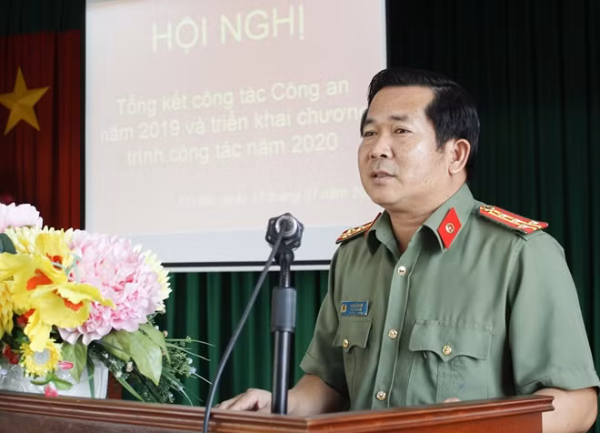 Đại tá Đinh Văn Nơi, Phó Giám đốc Công an TP Cần Thơ, phát biểu tại Hội nghị.