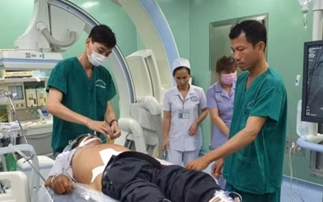 Cứu sống 2 bệnh nhân ngưng tim ảnh 4