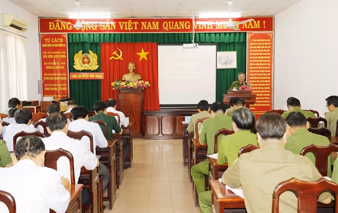 Toàn cảnh Hội nghị.
