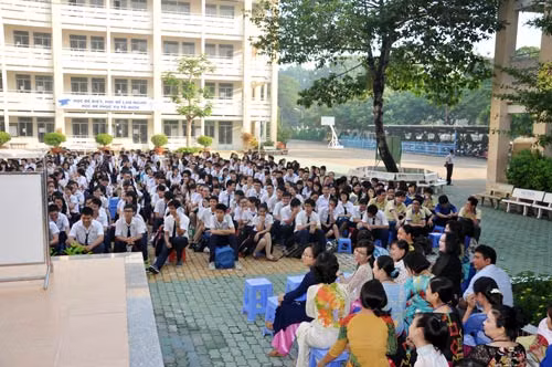 Được học tập tại ngôi trường hiện đại, khang trang luôn là mơ ước chính đáng của học sinh và phụ huynh. Được học tập tại ngôi trường hiện đại, khang trang luôn là mơ ước chính đáng của học sinh và phụ huynh.