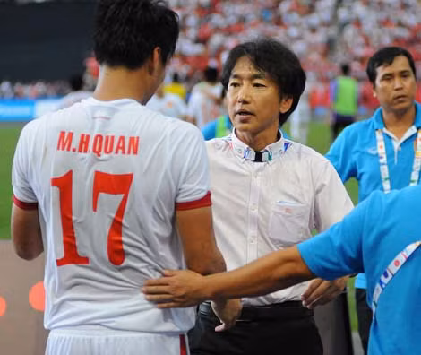 HLV Miura và các học trò sau thất bại SEA Games. (Ảnh: H.M).