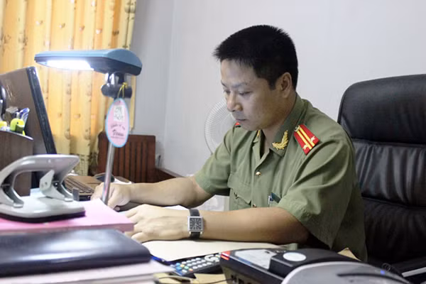Trung tá Trần Đức Thủy, Phòng Bảo vệ Chính trị Công an tỉnh Quảng Bình.