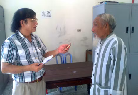 Phạm nhân Võ Tá Ngọc kể lại lỗi lầm của mình. Phạm nhân Võ Tá Ngọc kể lại lỗi lầm của mình.