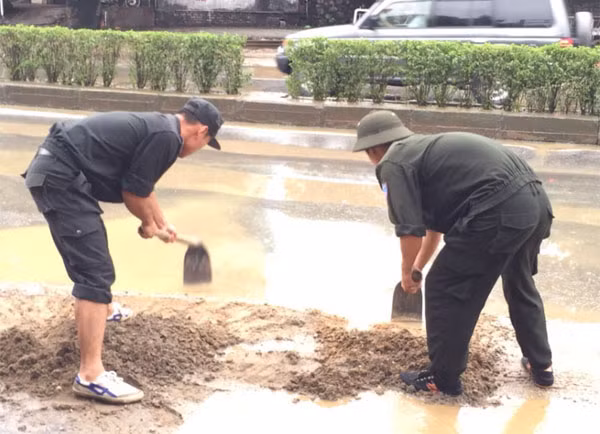 Lực lượng Công an giúp dân. Lực lượng Công an giúp dân.