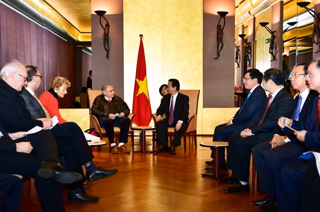 Thủ tướng Nguyễn Tấn Dũng tiếp ông Jean Pierre Archambault, Tổng thư ký Hội hữu nghị Pháp - Việt.
