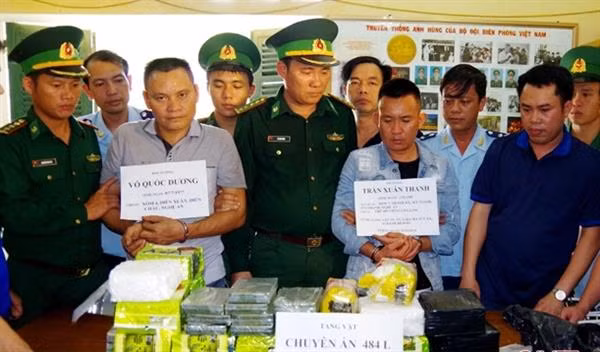 2 đối tượng vận chuyển 36 kg ma tuý các loại