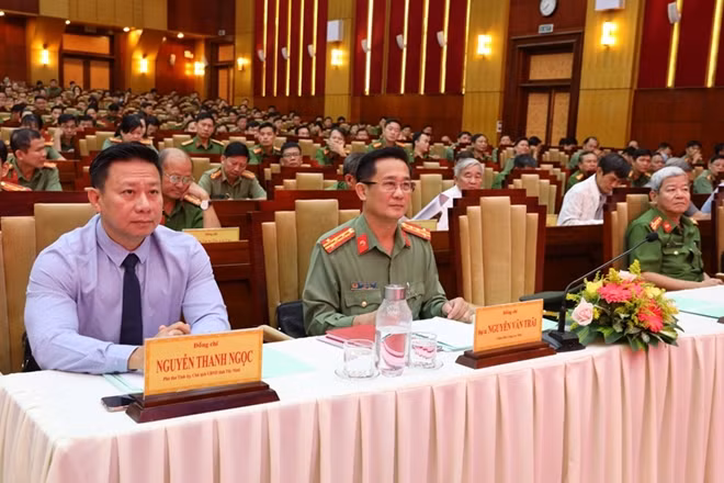 Quang cảnh hội nghị.