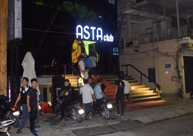 Quán bar ASTA club số 9 Hùng Vương, TP Huế.