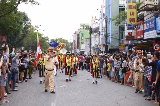 Dịp Festival Huế 2018, Công an tỉnh Thừa Thiên- Huế huy động hơn 1.500 CBCS tham gia bảo vệ ANTT, ATGT lễ hội.