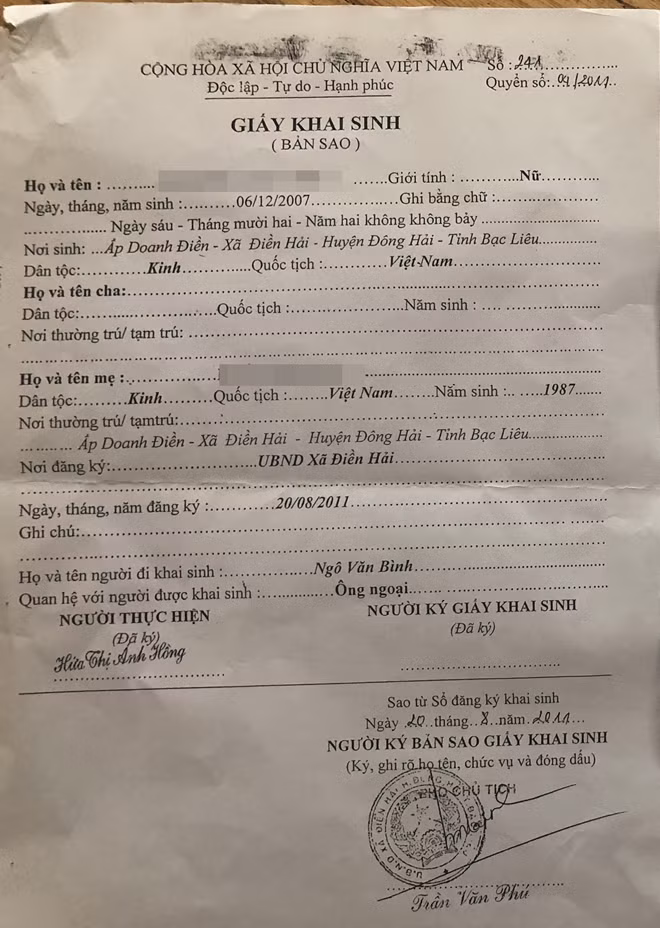 Cháu bé mang quốc tịch Hàn Quốc đã đổi tên và được UBND xã Điền Hải cấp giấy khai sinh.