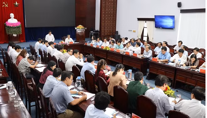 Toàn cảnh buổi làm việc.