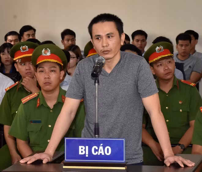 Bị cáo Vững tại tòa.