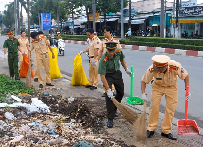 Thông qua hoạt động này, nhằm nâng cao ý thức bảo vệ môi trường cho CBCS và nhân dân trên địa bàn.