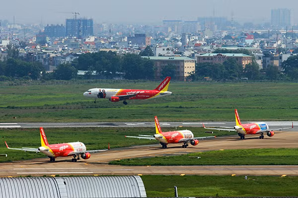 Đội tàu bay hiện đại của Vietjet Air. Đội tàu bay hiện đại của Vietjet Air.