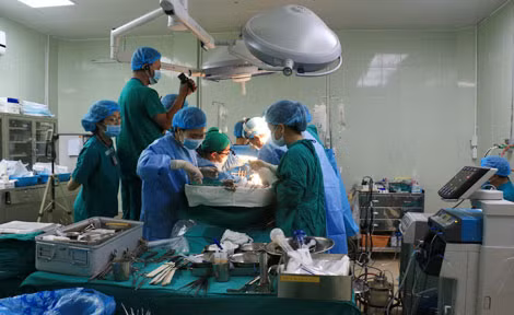 Người làm nghề y phải có lương tâm và trí tuệ.