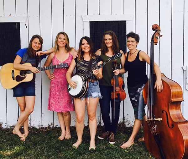 Ban nhạc Della Mae.