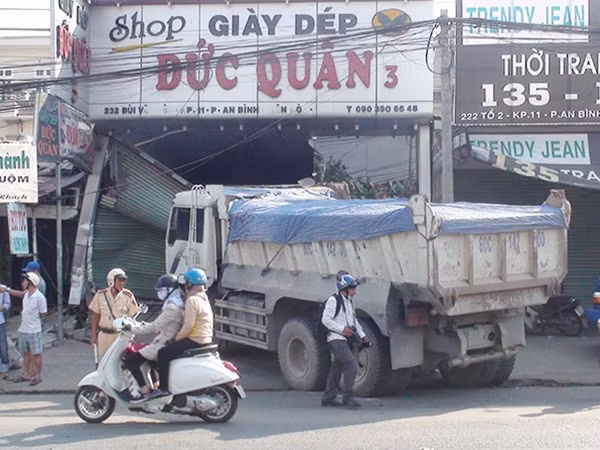 Hiện trường xảy ra vụ tai nạn.