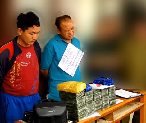 Đối tượng và tang vật trong vụ án.