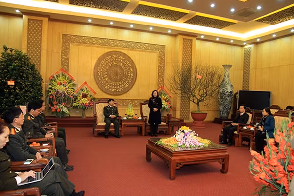 Đoàn công tác của Bộ Công an do Thứ trưởng Bùi Văn Nam làm trưởng đoàn thăm, chúc tết Đảng bộ và nhân dân tỉnh Ninh Bình